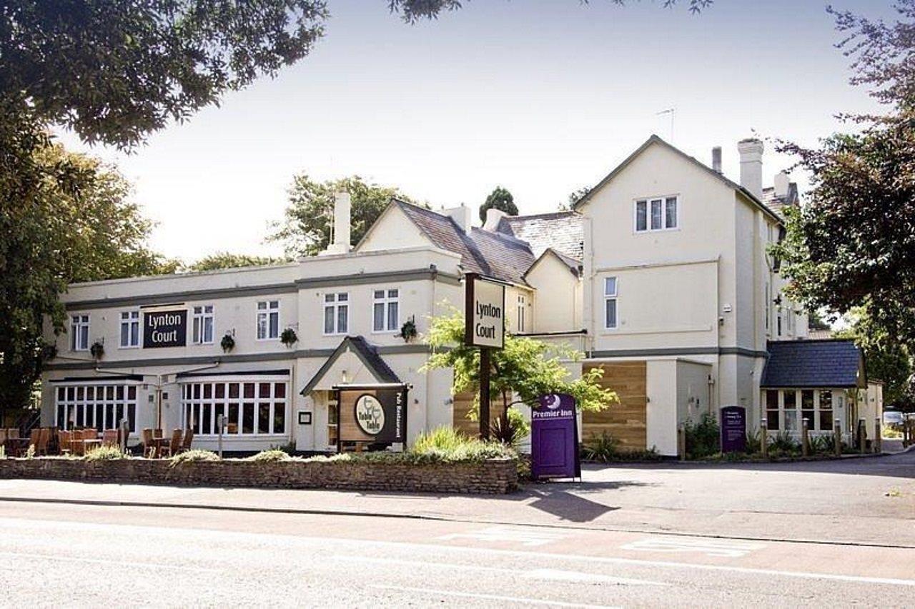 Premier Inn Bournemouth East ภายนอก รูปภาพ