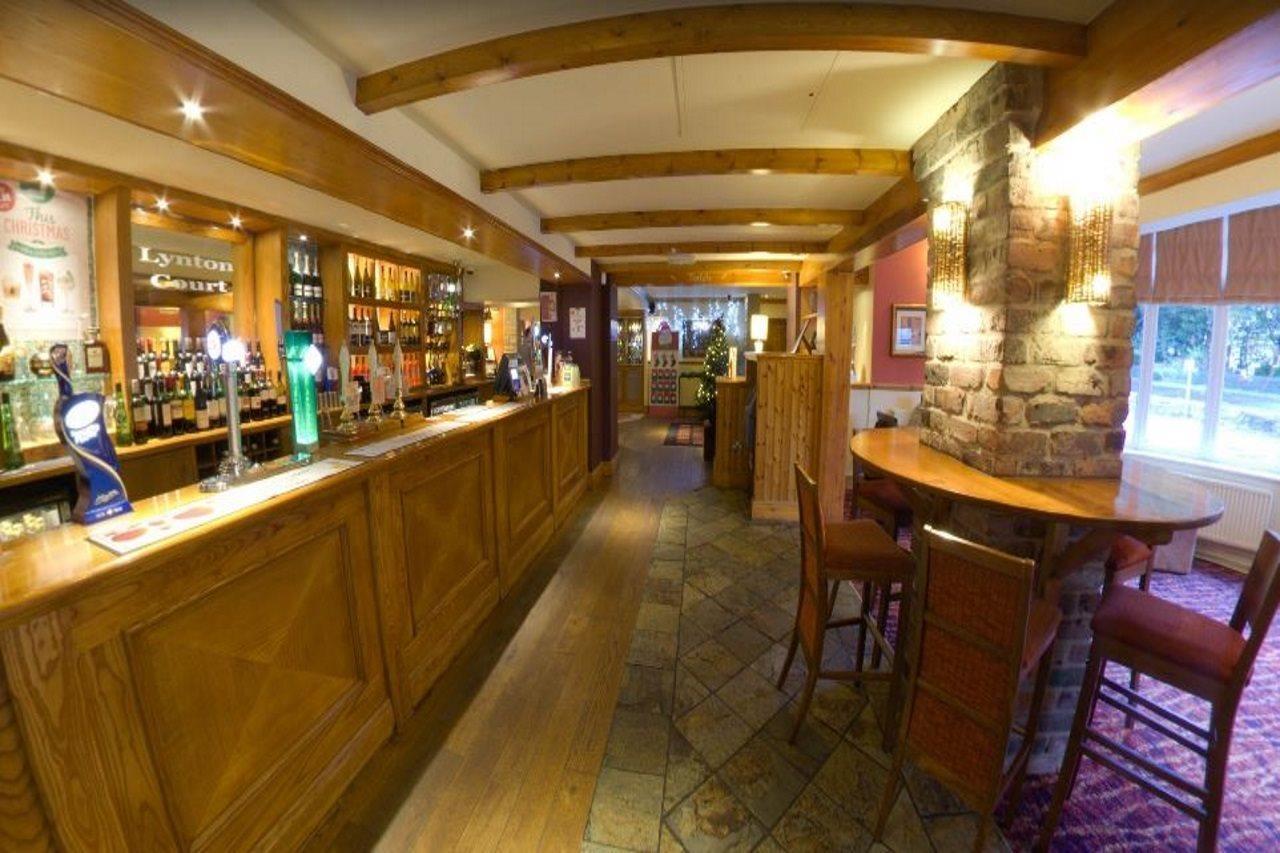 Premier Inn Bournemouth East ภายนอก รูปภาพ