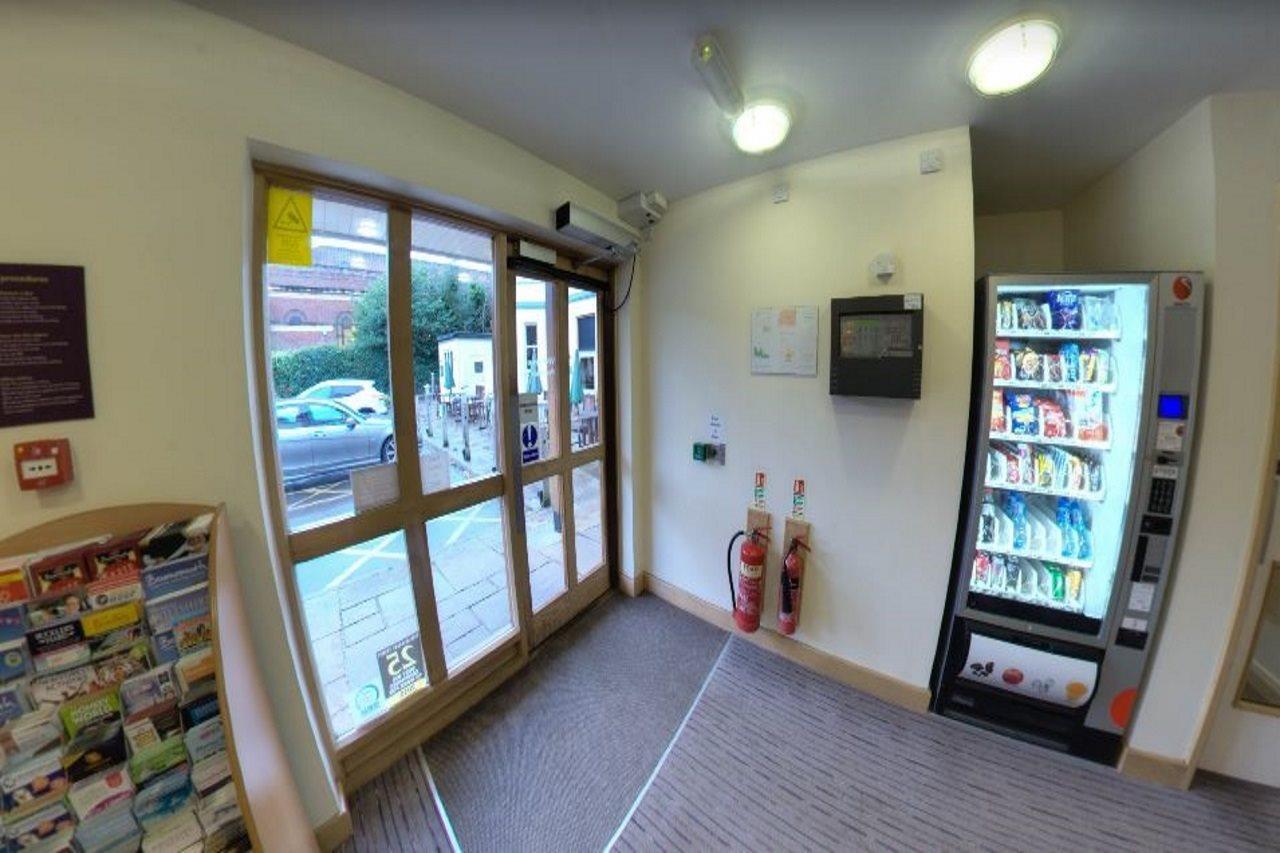 Premier Inn Bournemouth East ภายนอก รูปภาพ
