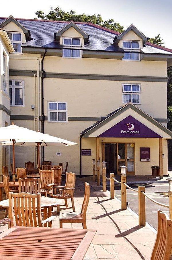 Premier Inn Bournemouth East ภายนอก รูปภาพ
